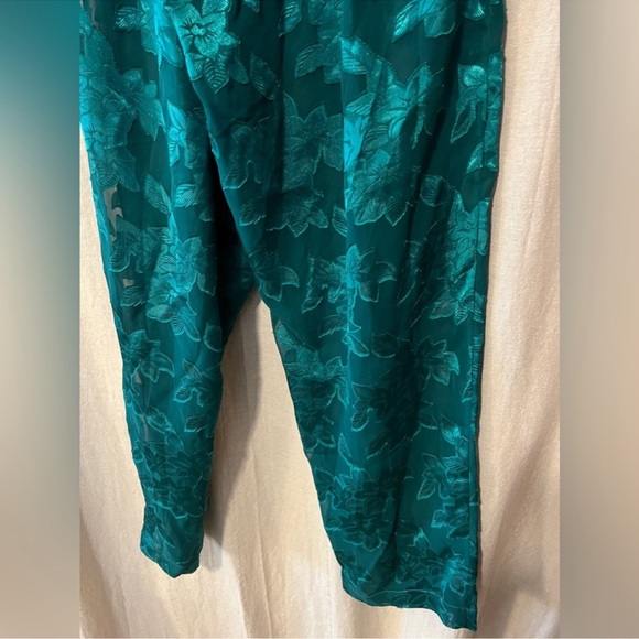 Victoria’s Secret Gold Label Mesh Floral Pants - Picture 6 of 8